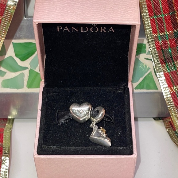 New Pandora 2 Piece Mother Christmas Gift Set (Pink Box Included) - Picture 2 of 7